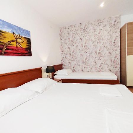 Apartmani Buljubasic Baška Voda Exteriör bild