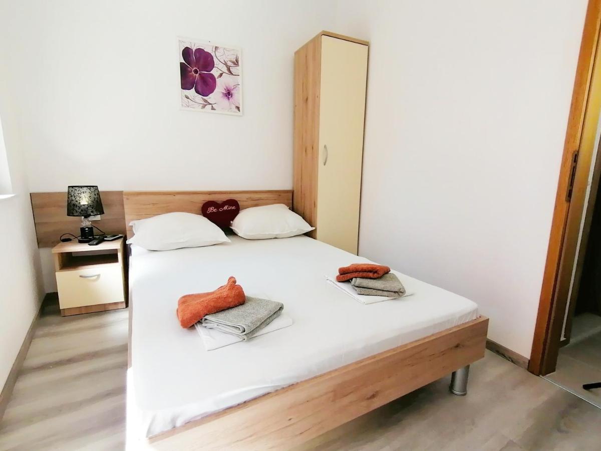 Apartmani Buljubasic Baška Voda Exteriör bild