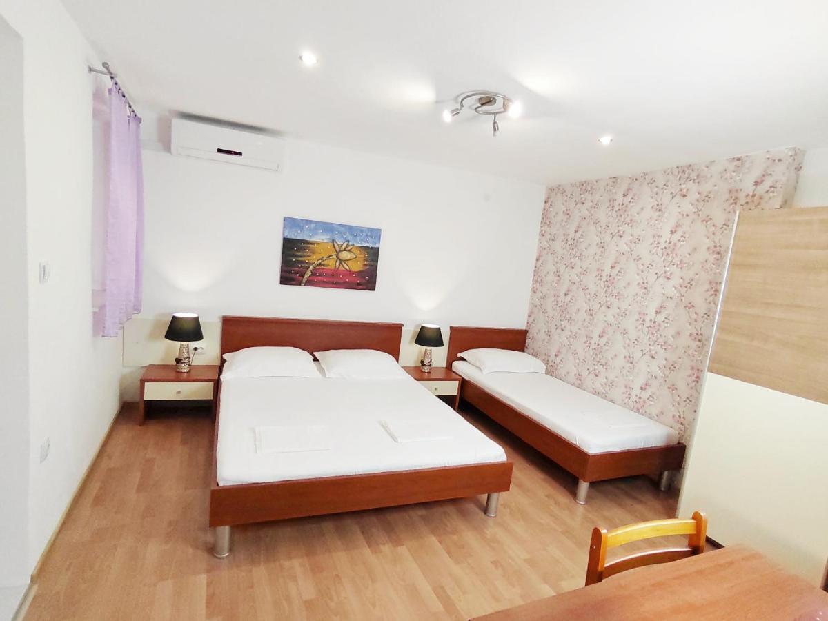 Apartmani Buljubasic Baška Voda Exteriör bild