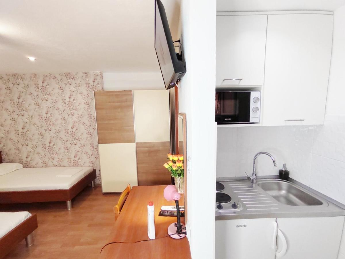 Apartmani Buljubasic Baška Voda Exteriör bild