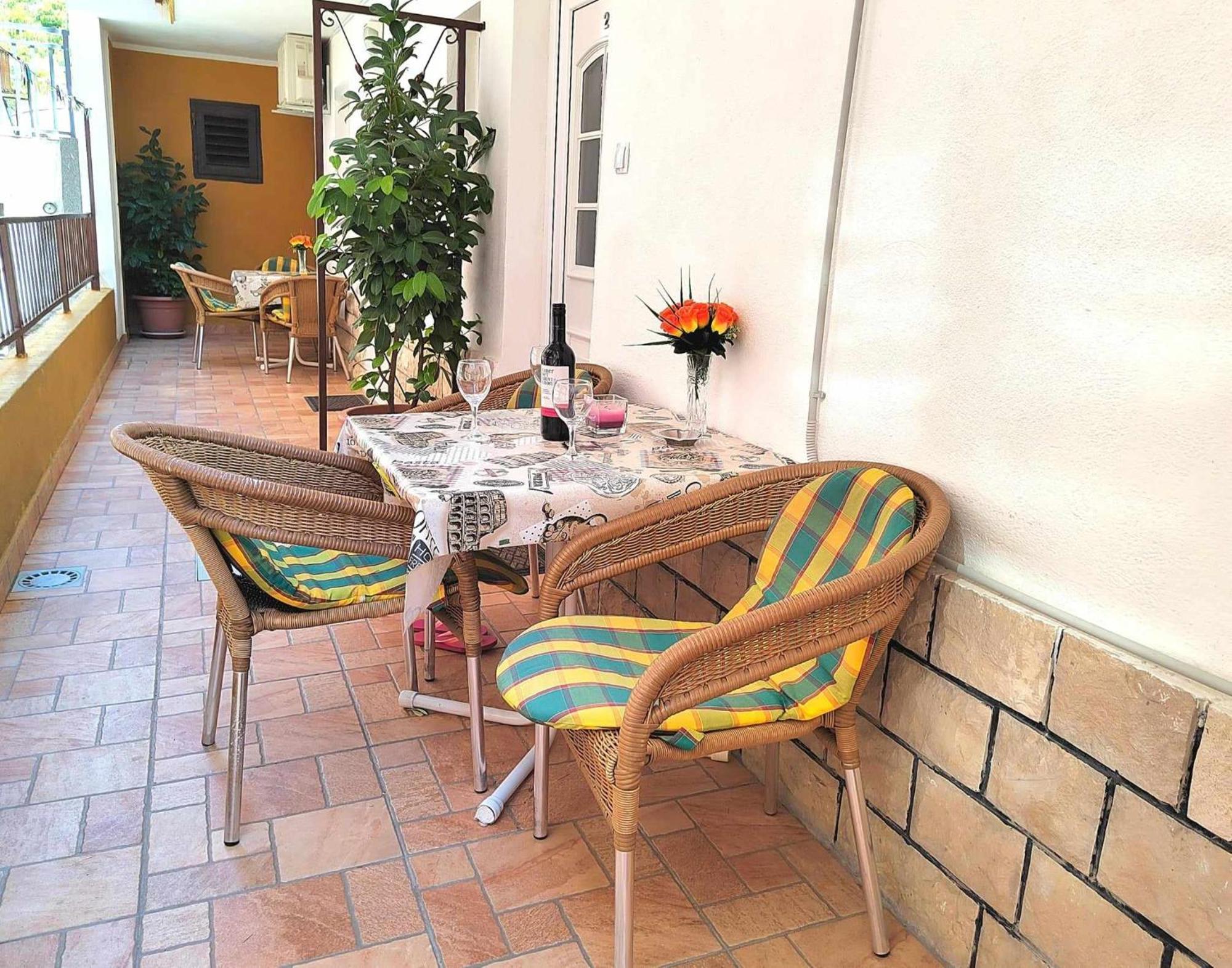 Apartmani Buljubasic Baška Voda Exteriör bild